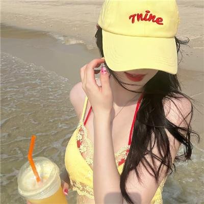 滑板女孩